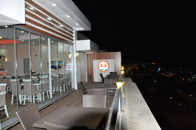 Cihan Otel, Hopa