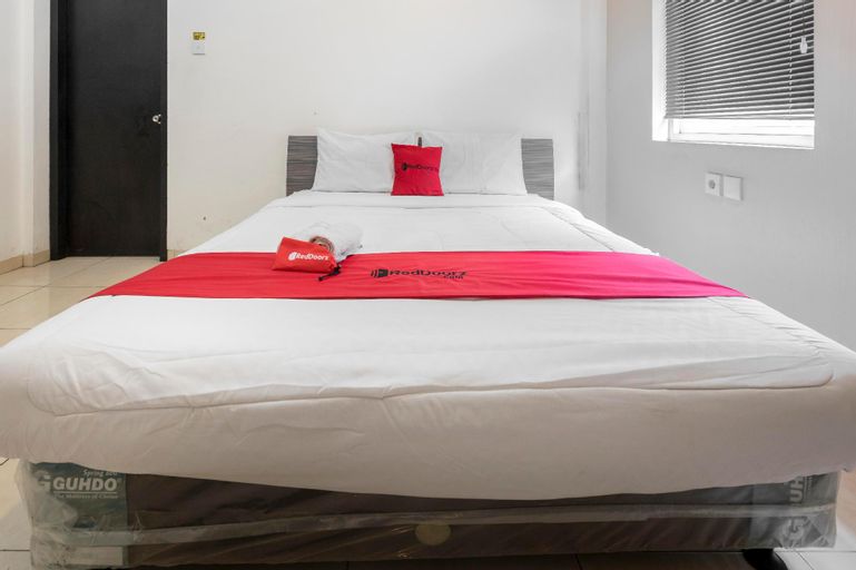 RedDoorz near T1 Juanda Airport, Sidoarjo