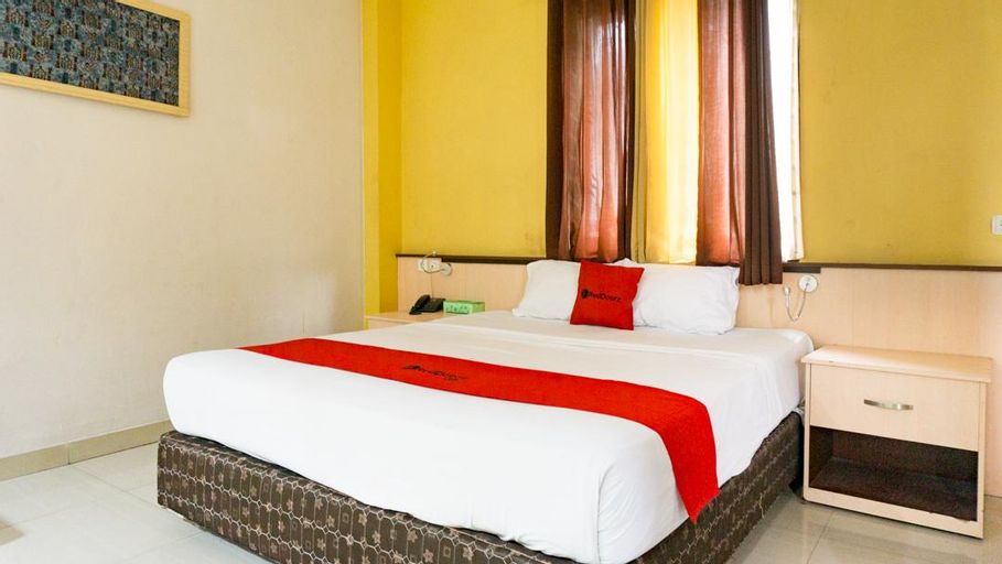 RedDoorz near Pelabuhan Jayapura, Jayapura