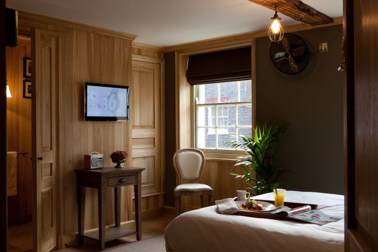 Bedroom 3, The Grazing Goat, London