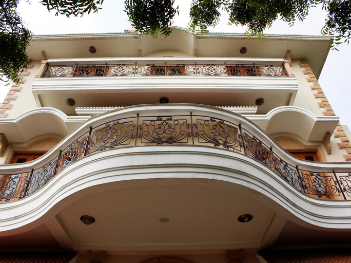 OYO 1450 Hotel Ashray, Gautam Buddha Nagar