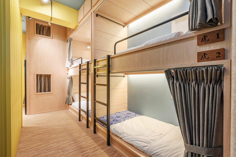 Santhosham Hostel 山多香民宿-背包膠囊房, Yilan