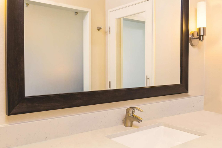 Bathroom 4, La Quinta Inn Suites Santa Barbara Downtown, Santa Barbara