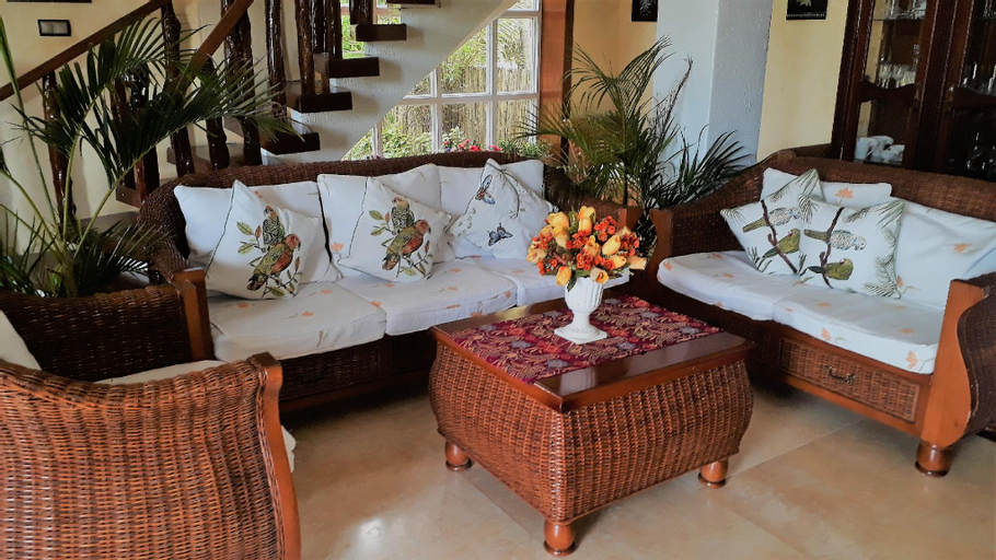 La Parola Orchids Beach Resort, Patnongon