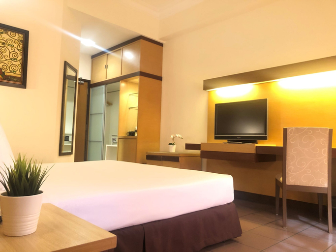 Bedroom 13