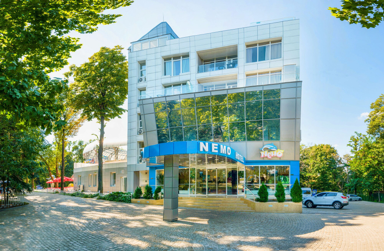 SPA HOTEL NEMO with dolphins, Kharkivs'ka