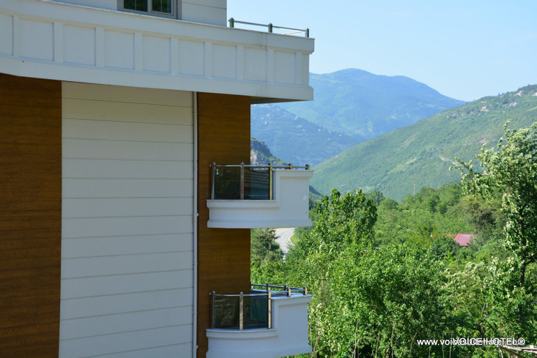 Voice Hotel, Maçka