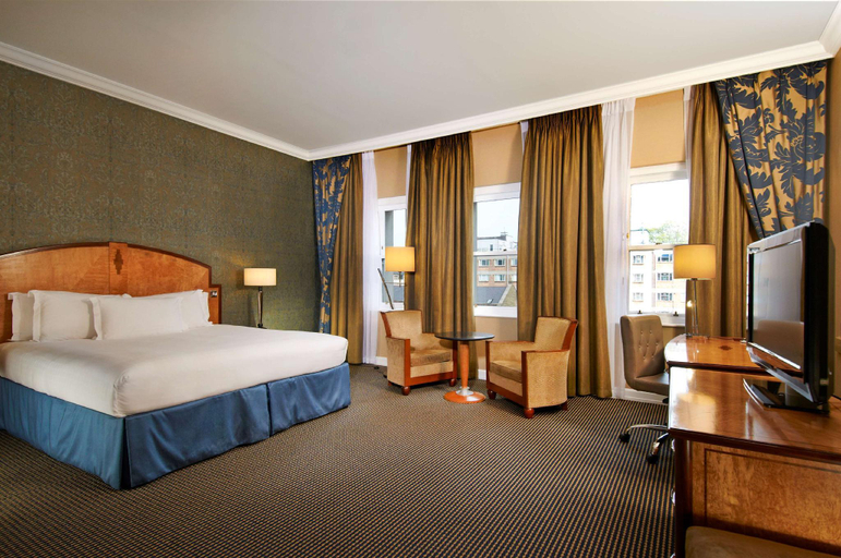 Bedroom 2, Hilton London Paddington, London