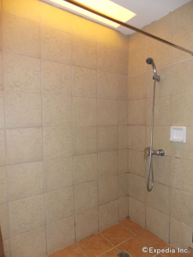 Bathroom 4, Planta Centro Bacolod Hotel & Residences, Bacolod City