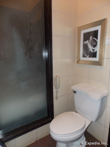 Bathroom 4, Planta Centro Bacolod Hotel & Residences, Bacolod City