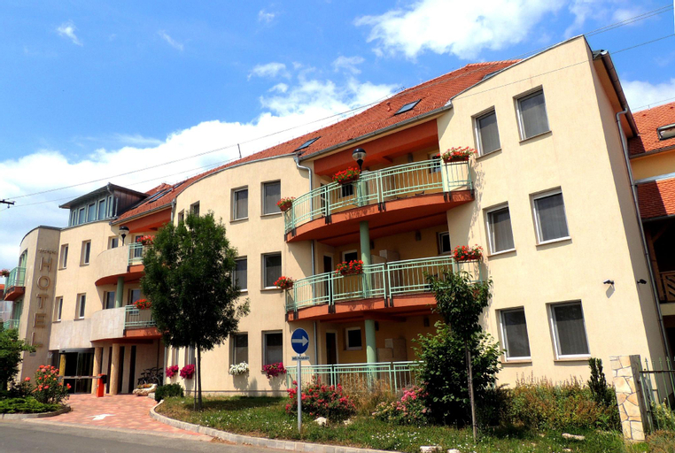 Hotel Makar Sport & Wellness, Pécs
