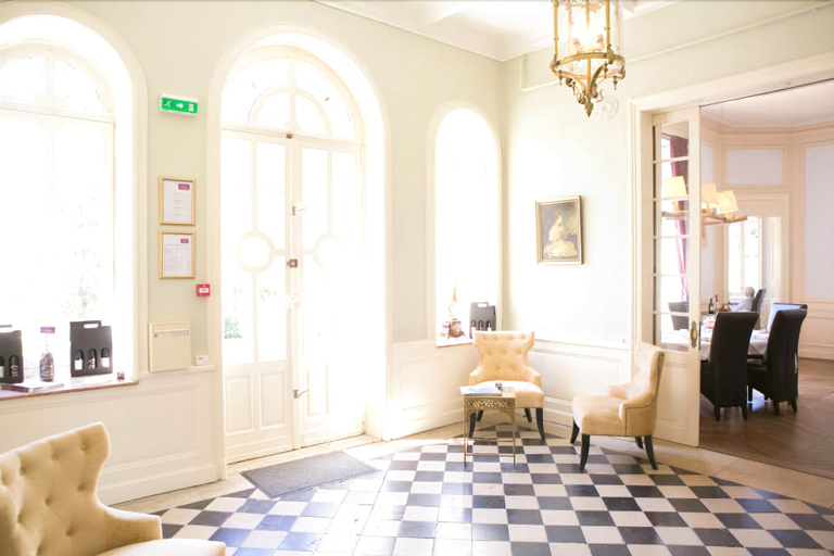 Public Area, Château de Vallagon, Loir-et-Cher