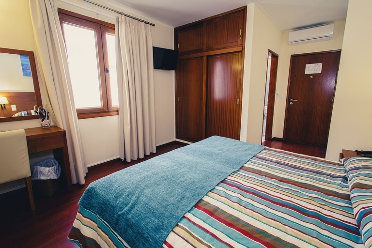 Bedroom 3, Hotel Vila Bela, Machico