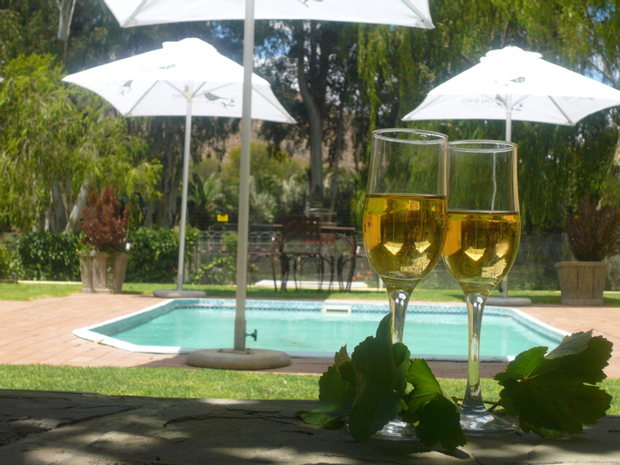 17 on Bird Guest House, Central Karoo