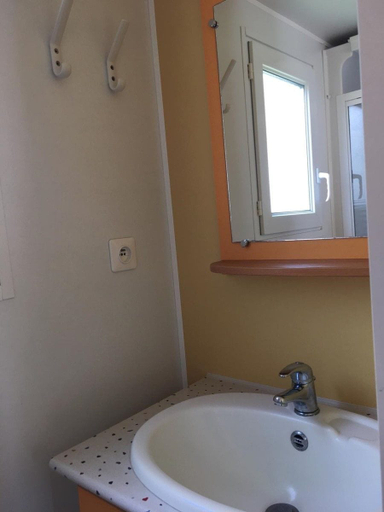 Bathroom, CAMPING LE REPAIRE - MOBILHOME 20m2, Dordogne