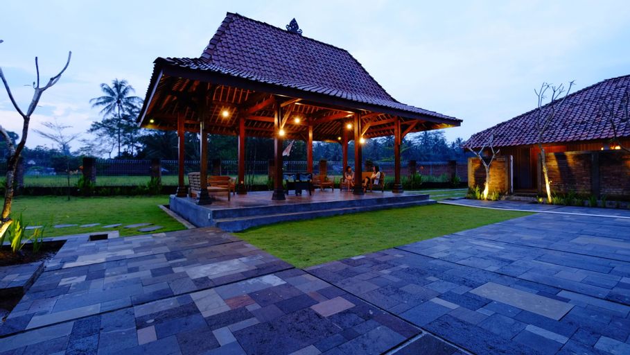 Shankara Borobudur, Magelang