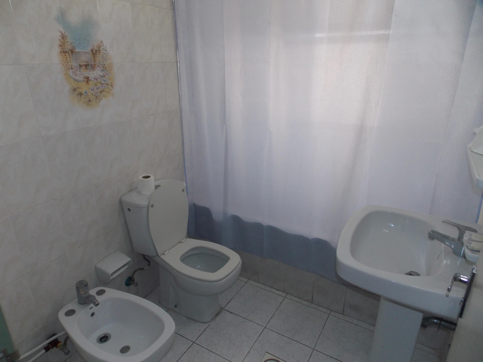 Bathroom, Razan Hotel, Wadi Essier