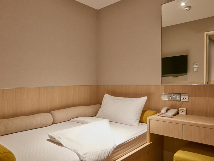 Bedroom, The Haven by JetQuay, Singapore
