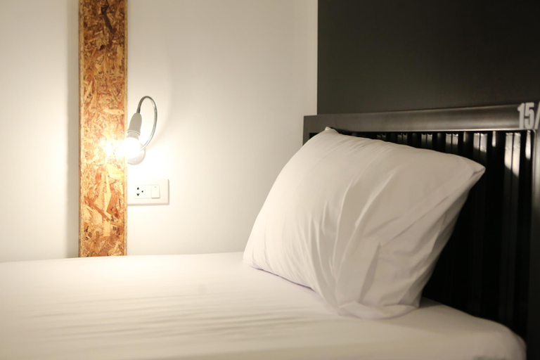 Bedroom 4, Balcony Party Hostel Ao Nang Beachfront Adult Only, Mueang Krabi