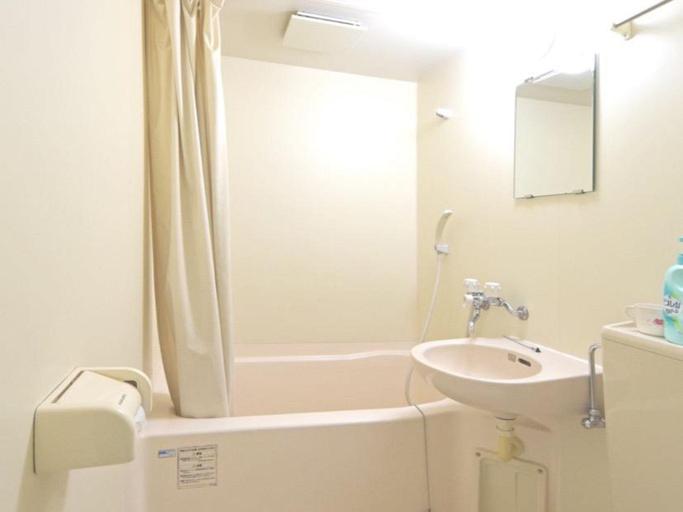 Bathroom 4, Yakushima Minshuku Suginoko, Yakushima