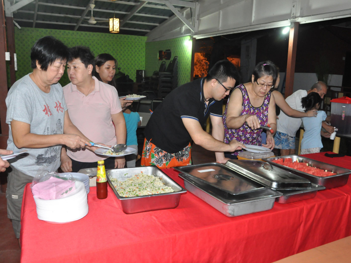 Food & Drinks, Vikri Beach Resort, Manjung