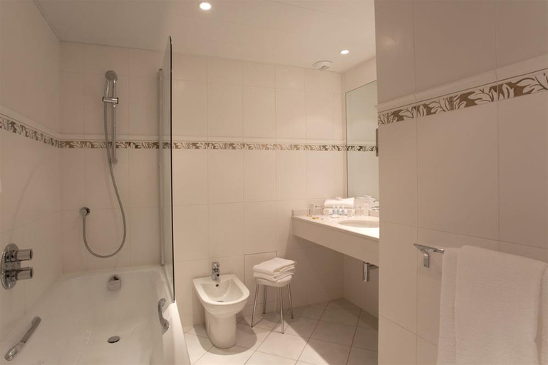 Bathroom 5, Atlantic Hotel, Paris