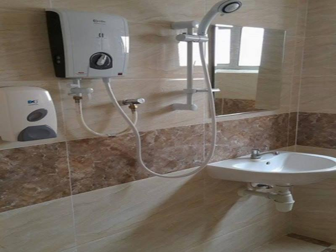 Bathroom, Pillows Plus Q Inn Sunway Mentari, Petaling Jaya