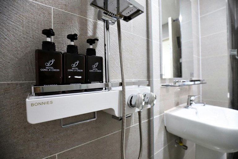 Bathroom 4, Chuncheon Hotel Gongjicheon, Chuncheon