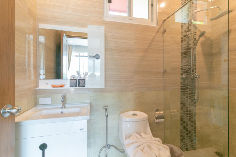Bathroom 4, Swankiri Resort, Mae Rim