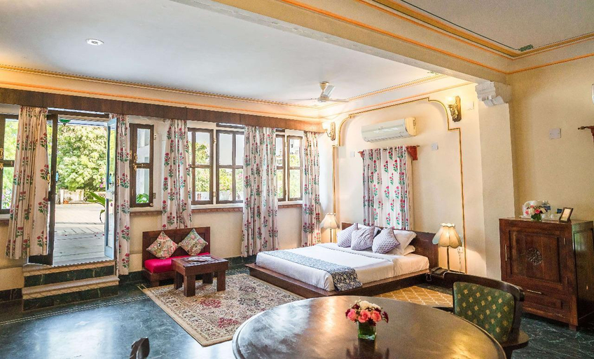 Bedroom, Diggi Palace - Jaipur City Center Heritage Hotel, Jaipur