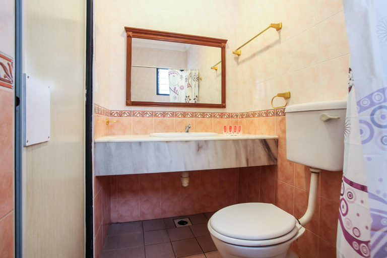 Bathroom, Hotel Home 88, Hilir Perak