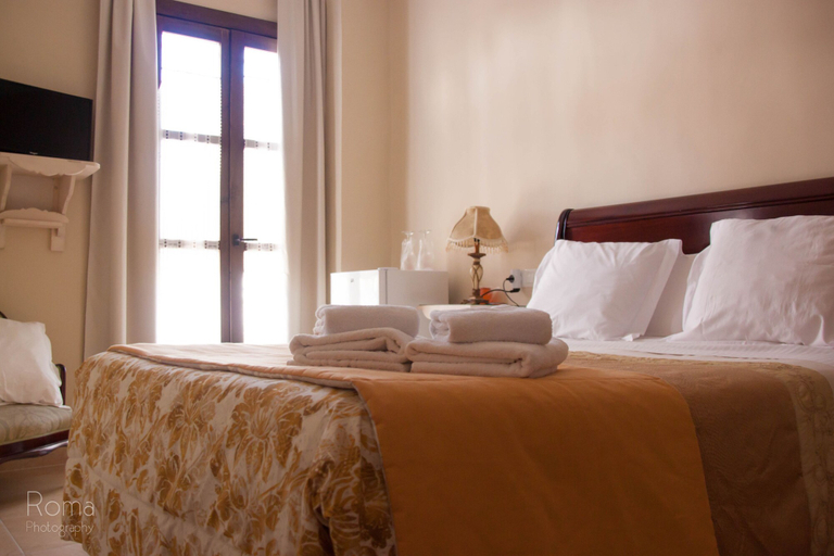 Bedroom 5, SUITE COMARES, Granada