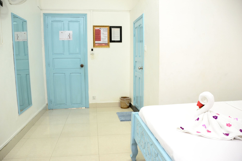 Bedroom 16