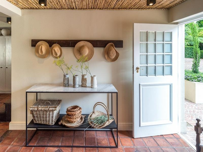 Public Area 3, La Clé Village, Cape Winelands