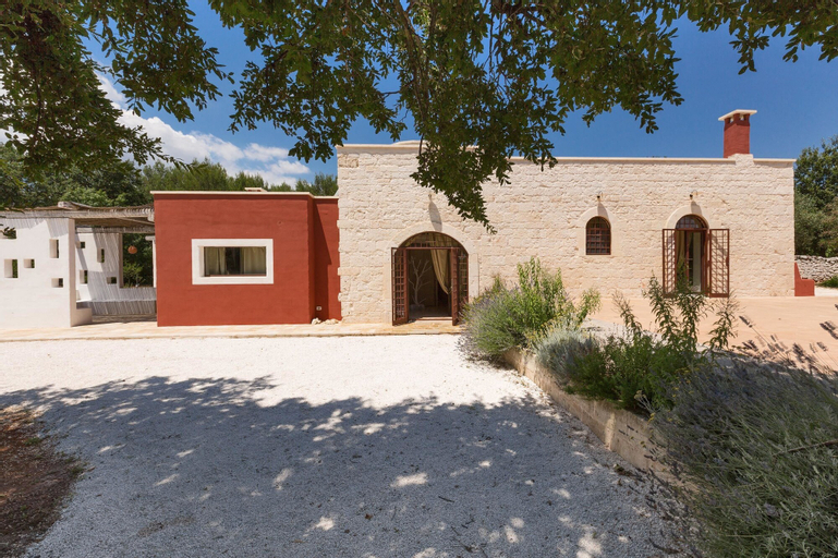 Alma Rossa, Brindisi