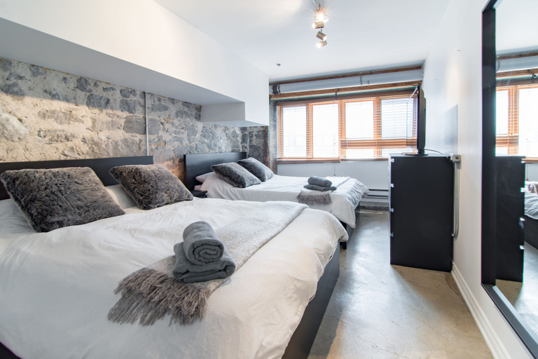 Others 5, 1821 Industrial Loft in Old Port by Nuage, Montréal