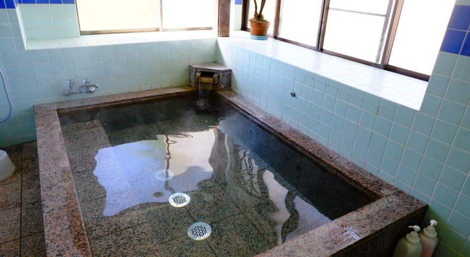 Bathroom 4, ONSEN MINSHUKU MARUYASO, Fujikawaguchiko