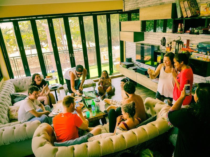 Food & Drinks 4, Doolay Beachfront Hostel, Pulau Phuket