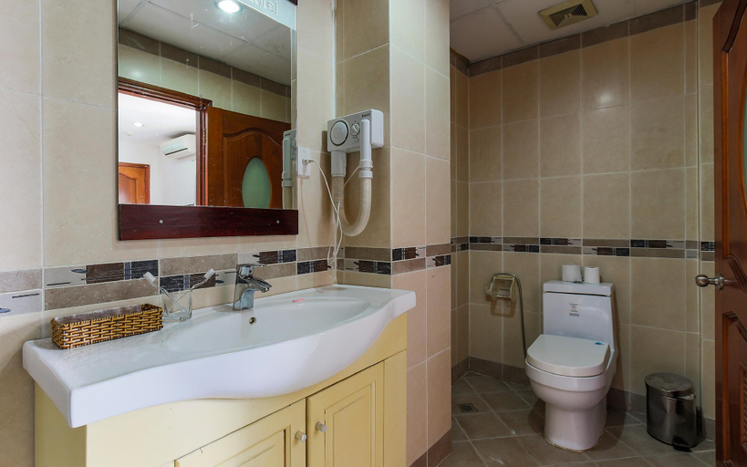 Bathroom, Lien Thanh Hotel, District 1