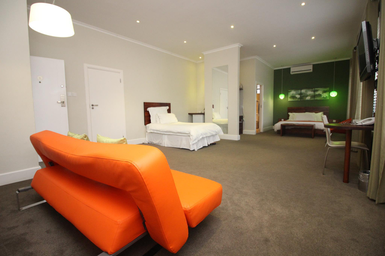 Public Area 3, My Pond Hotel, Cacadu