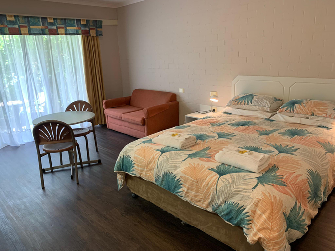 Bedroom 3, Ulladulla Harbour Motel, Shoalhaven - Pt B