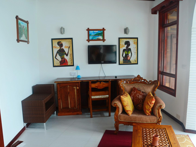 Public Area 2, Chez Batista Villas