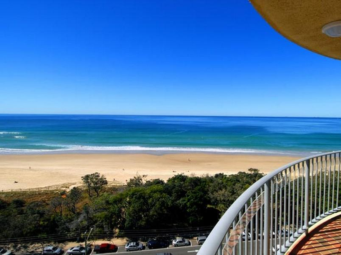 Bedroom, Chateau Royale Beach Resort, Maroochy - Maroochydore
