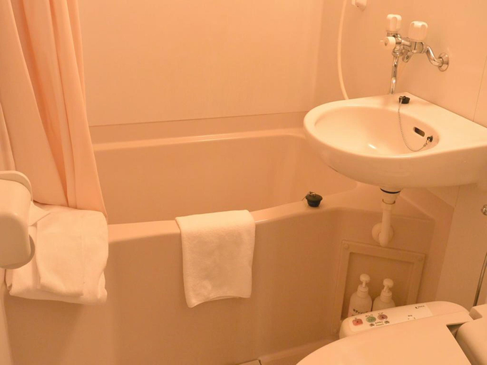 Bathroom 5, Hotel Tetora, Hakodate