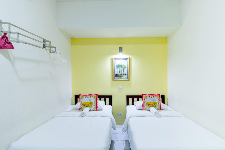Bedroom 3, Sleep Dee Hostel by ZUZU, Khlong Toey