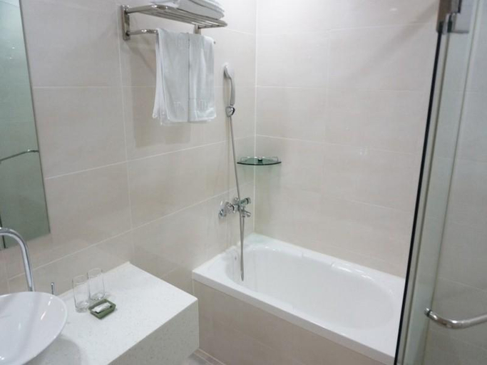 Bathroom 4, Narsha Tourist Hotel, Yeosu
