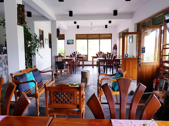 Food & Drinks 5, Lakshmis Hotel, Ella