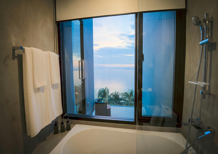 Bathroom 5, Kalm Bangsaen Hotel, Muang Chon Buri