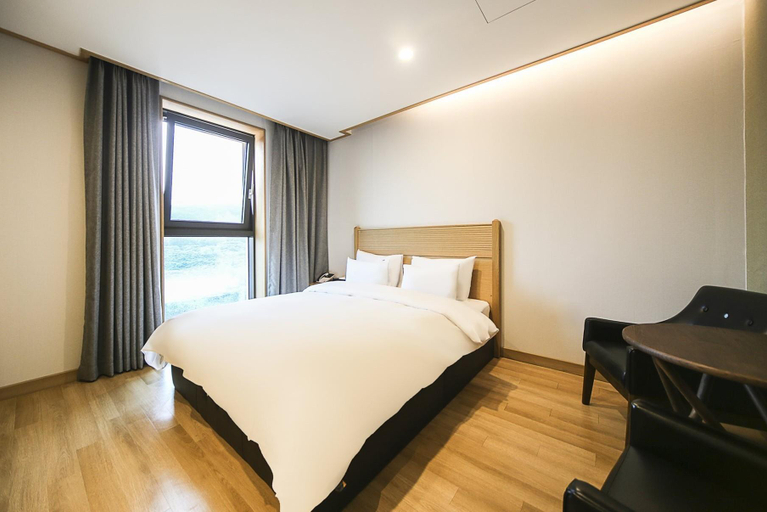 Bedroom 3, Hotel Golden Hill, Paju