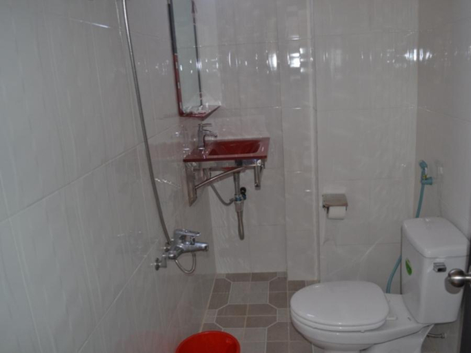 Bathroom 5, Thanh Duy Guesthouse, Phan Thiết